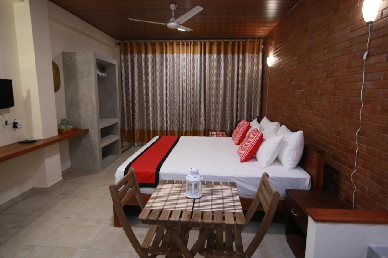 Athithi Villa Hikkaduwa Exterior foto